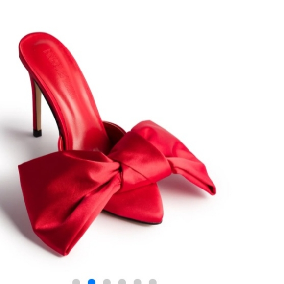 Iconic big Bow red heel mule - Picture 2 of 3